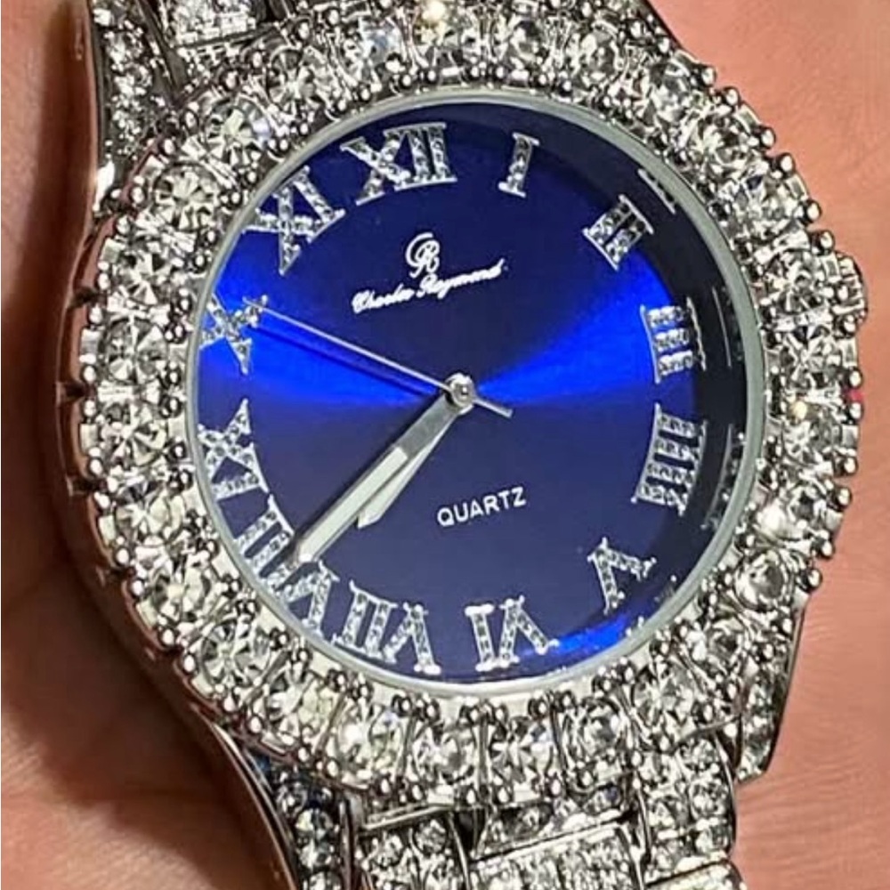 Men’s silver tone watch
